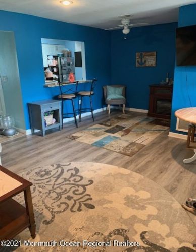 504 Crawford St, Tinton Falls, NJ 07724-2958