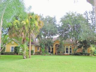4750 Sugar Creek Dr, Melbourne, FL 32904-9703