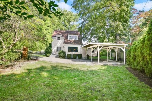 2 Covewood Dr, Norwalk, CT 06853-2001