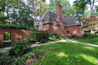 37 Birch Brk Rd, Yonkers NY  10708-2019 exterior