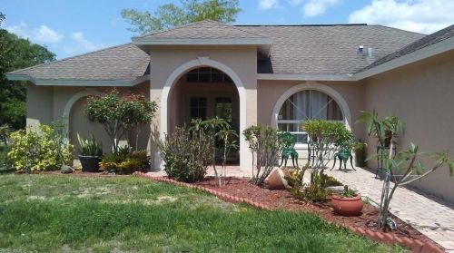 3271 22nd Ave, Naples, FL 34120-3581