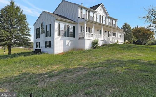 20 Cool Springs Ln, Charles Town WV  25414-4647 exterior