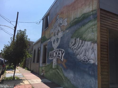 2415 Coral St, Philadelphia PA  19125-1608 exterior
