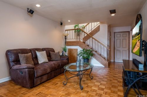 1023 Orangewood Ave, Anaheim, CA 92802-4009