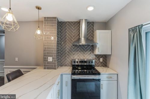 5322 Columbia Ave, Philadelphia PA  19131-3343 exterior