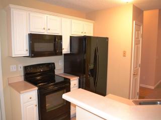 604 Lake Lennox Dr, Simpsonville SC  29681-4485 exterior