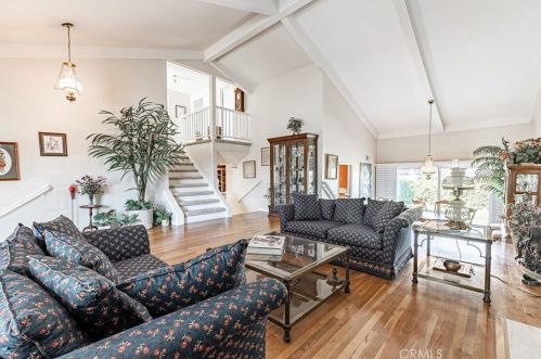 5081 Cordoba Cir, Buena Park, CA 90623-2204