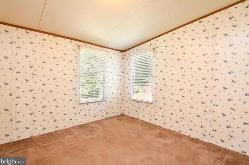 5906 Stanfield Rd, Spotsylvania VA  22551-2824 exterior