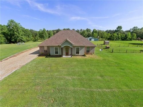16105 Ed Revere Rd, Uneedus, LA 70437-5325