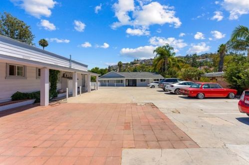 4532 Circulo Way, Orange CA  92869-4120 exterior