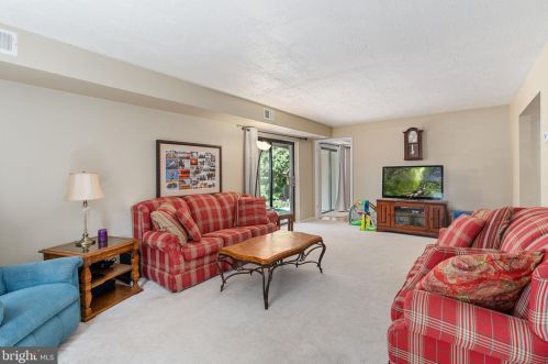 216 Providence Frg Rd, Limerick PA 19468-2905 exterior