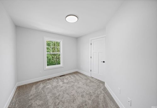 1108 Beacon Dr, Mishawaka IN  46544-6288 exterior