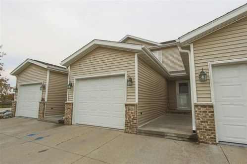 3424 Huntley Ln, Waterloo IA  50702-5659 exterior