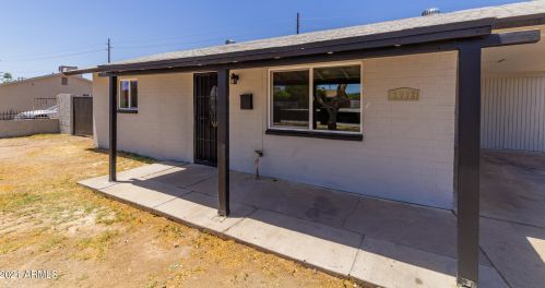 2932 47th Ave, Phoenix AZ  85031-3640 exterior