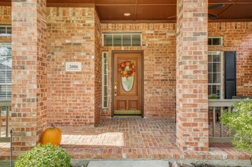 2006 Hayden Ln, Denton, TX 76210-8868