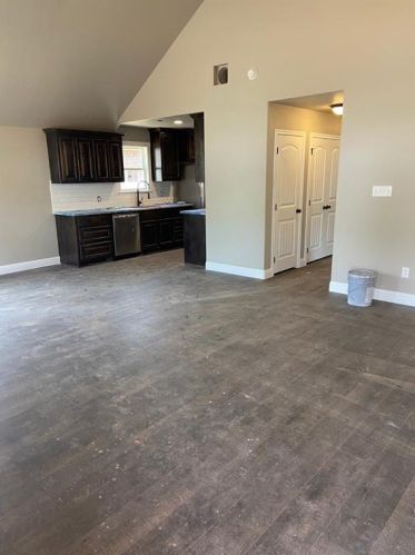 2719 San Gabriel Dr, Granbury, TX 76048-6479