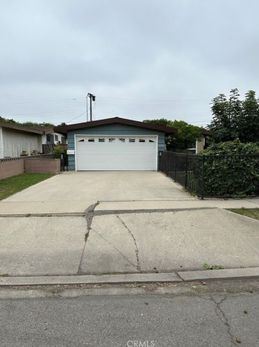 15420 Bonsallo Ave, Gardena, CA 90247-4232
