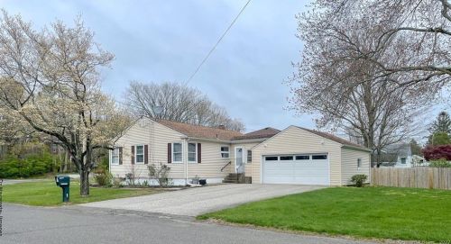 48 Pulaski Hwy, Ansonia, CT 06401-2833
