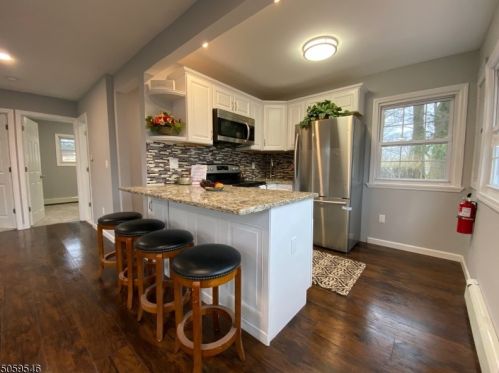27 Skidmore Trl, Hopatcong NJ  07843-1778 exterior