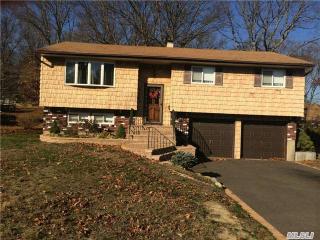120 Morewood Dr, Smithtown NY  11787-2304 exterior