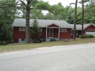 29 Chocorua Rd, Tamworth NH  03886-5017 exterior