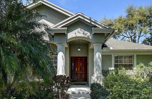 1149 Sawgrass Dr, Tarpon Springs, FL 34689-6257