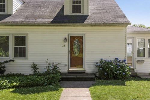 27 Abbott Ave, Ridgefield, CT 06877-4406