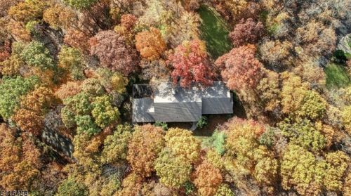 631 Mountain Rd, Kinnelon, NJ 07405-2129