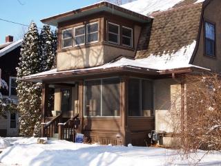 3114 Oakridge Ave, Madison WI  53704-5849 exterior
