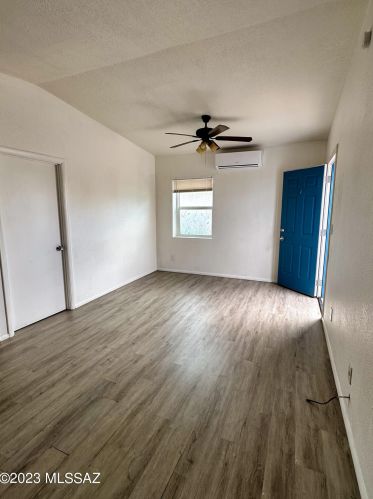 1376 Country Club Rd, Tucson, AZ 85716-3660