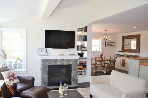 86 Squire Rd, Roxbury CT  06783-1719 exterior