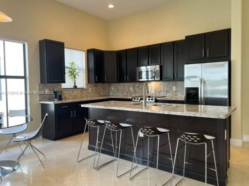 8507 39th Ct, Hollywood FL  33024-5045 exterior