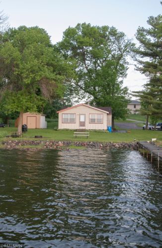 52325 Azalea Ave, Stanford, MN 55080-5122