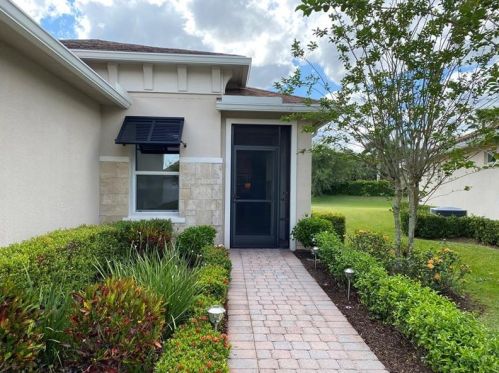 11332 Mountain Ash Cir, Fort Pierce, FL 34987-2460
