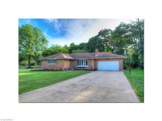 7205 Glencairn Dr, Cleveland, OH 44134-4739