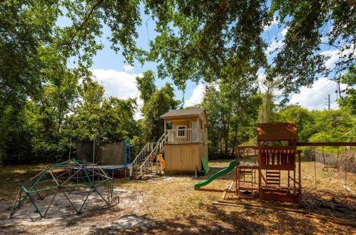 127 Oakley Ct, De Bary FL  32713-4101 exterior