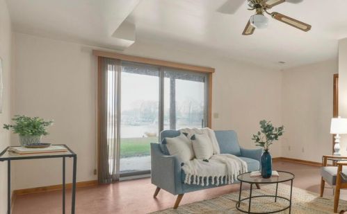 2375 Chickasaw Dr, London OH  43140-9014 exterior