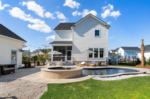 4066 Maidstone Dr, Mount Pleasant SC  29466-7506 exterior