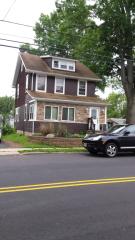 648 3rd Ave, Roselle, NJ 07203-1557