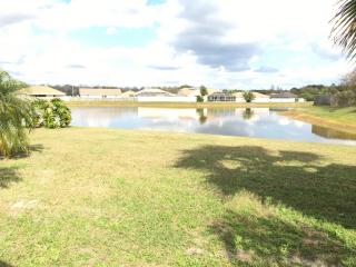 6840 Cabernet Xing, Lakeland, FL 33811-1804
