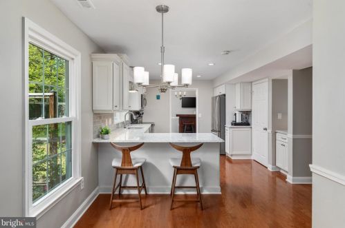 1125 Artic Quill Rd, Herndon VA  20170-3603 exterior