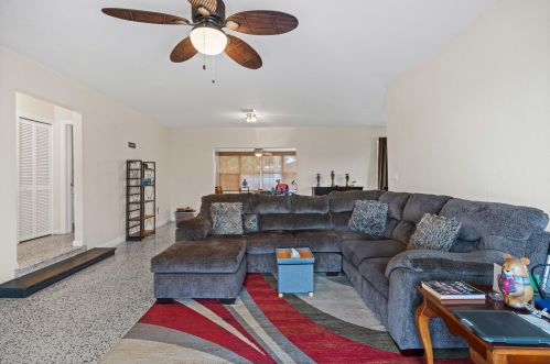 774 Prima Vista Blvd, Fort Pierce FL  34952-2275 exterior