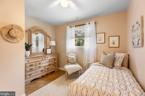 117 Monticello Dr, Riverton NJ 08077-4377 exterior