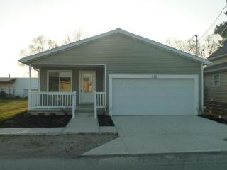 315 Randolph St, Ashville, OH 43103-1328