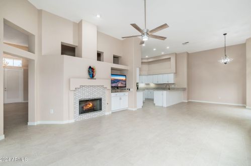 22033 Golf Club Dr, Sun City AZ 85375-2078 exterior