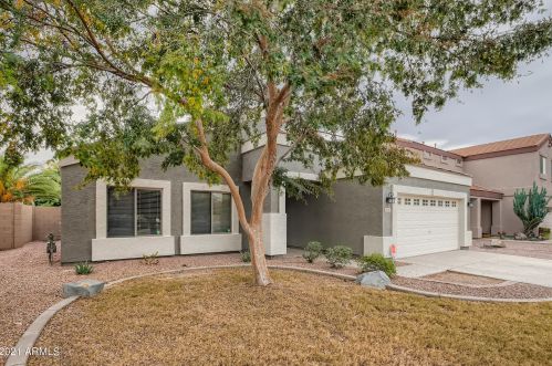 1609 Megan Dr, San Tan Valley, AZ 85140-5713