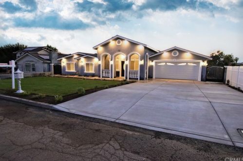 3780 La Hacienda Dr, San Bernardino, CA 92404-2039