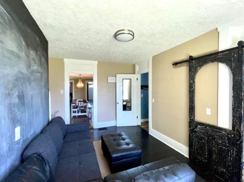 1023 Washington Ave, Washington Court House OH  43160-2057 exterior