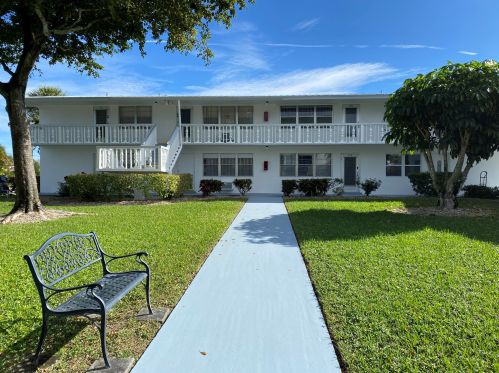 279 Sheffield L, West Palm Beach, FL 33417-1536