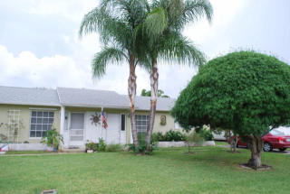 916 Riverwood Ln, Jupiter, FL 33458-6815
